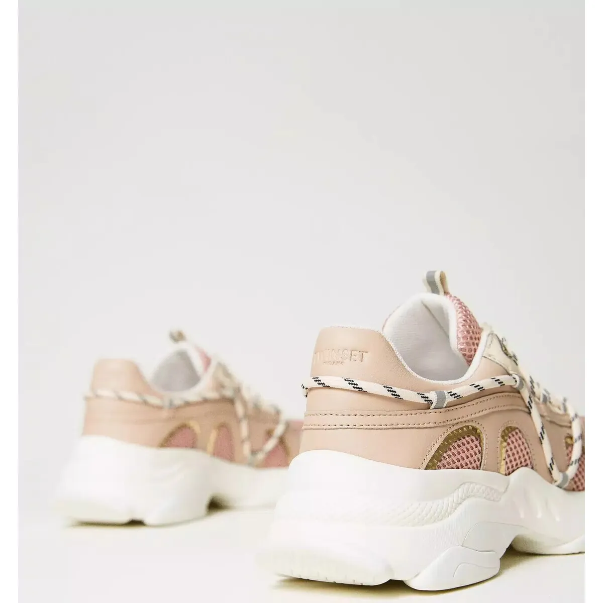 SNEAKERS SLIP ON IN PELLE CON INSERTI Art. 241TCP092