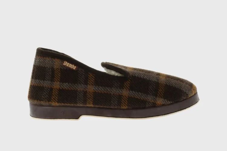 WAMBA zapatilla marrón modelo 301